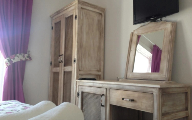 Alacati Ciftekuyu Butik Otel