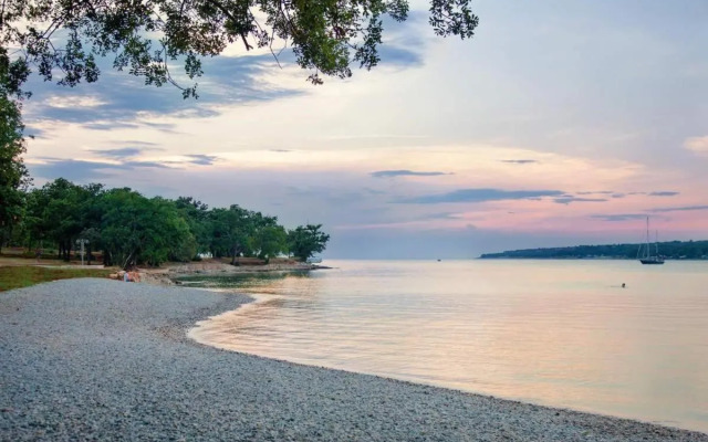 Holiday House Sunrise