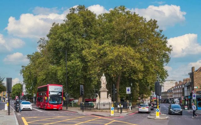 Modern 1 Bedroom Apartment 2 mins to Canal