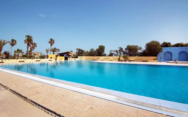 Hotel Hawai Beach Club