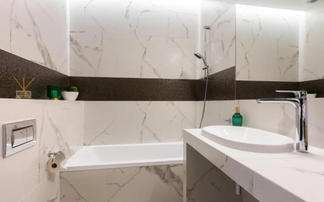 Millennium Express Green