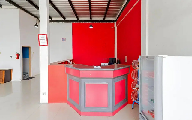 RedDoorz @ Bypass Town Square Mojokerto