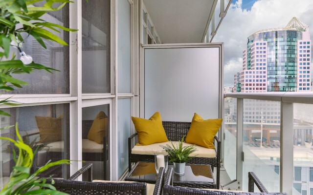 QuickStay - Stylish 2-Bedroom Downtown Condo