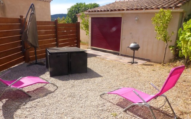 Studio in Draguignan, With Private Pool, Furnished Garden and Wifi - 3