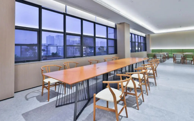 JI Hotel (Guangzhou Baiyun Tongde Subway Station)