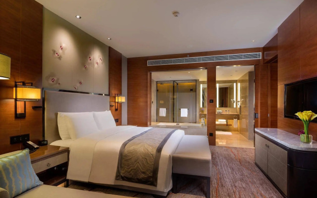 DoubleTree by Hilton Guangzhou Science City-Free Shuttle Bus Service During Canton Fair Period
