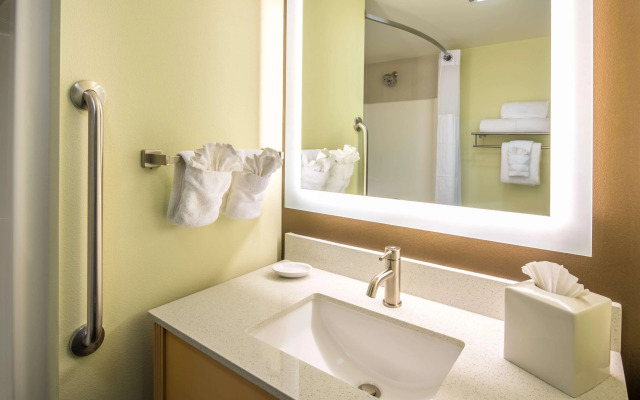 Red Lion Inn & Suites Everett