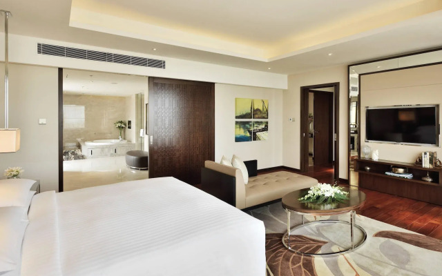 Kochi Marriott Hotel