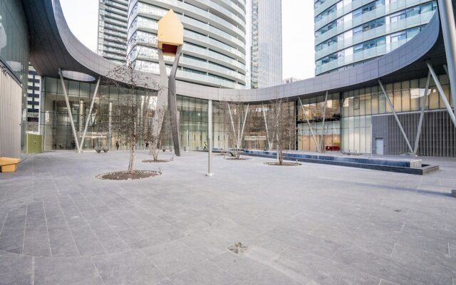 Aaira Suites at 1 York St