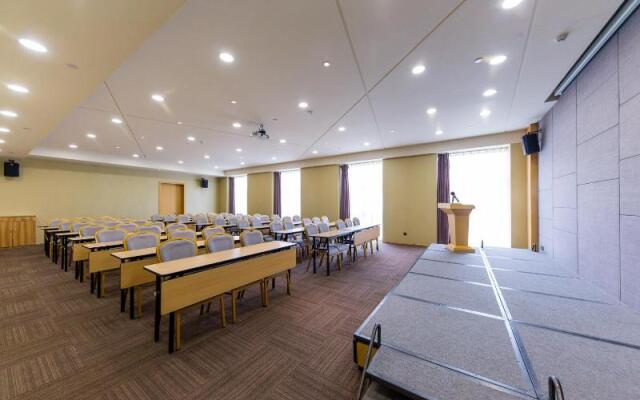 Ji Hotel (Xi'an Giant Wild Goose Pagoda East Xiaoz