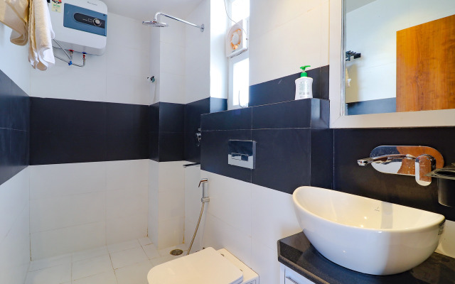 Fabhotel Grand Arya