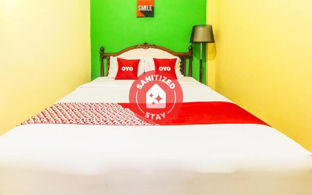 OYO 2165 Alyah Guest House Syariah