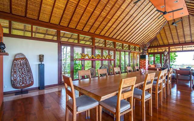The Colonnade by Exotiq Villa Holidays