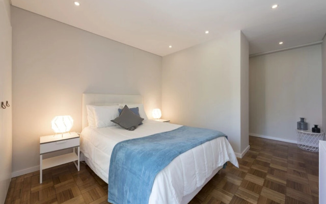 Bright & Sunny Beach House