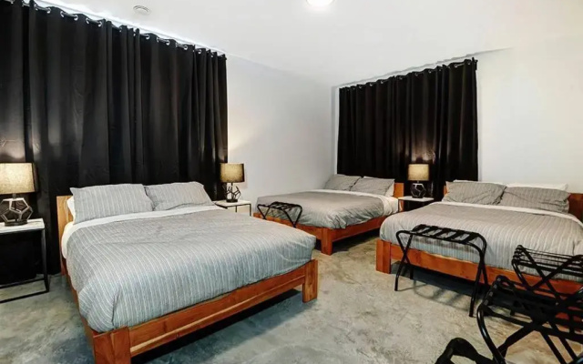 Blanc 24 - Les Chalets Alpins, Stoneham