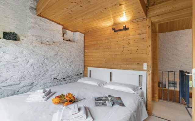 Rustico Stock With Free Wifi – Guest Rooms – Mezzovico-Vira