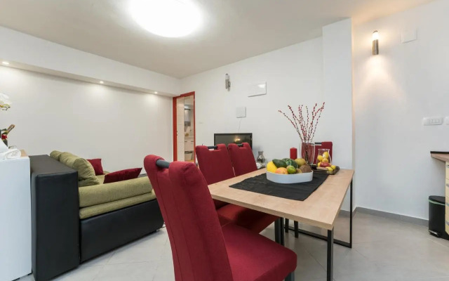Studio Apartman Mirakul
