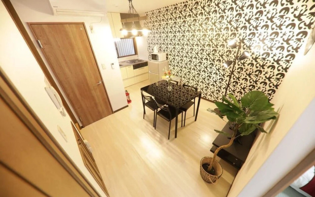 Kanade House part 1 (185-1)