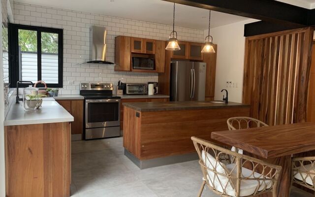 My Way Langosta Beach House