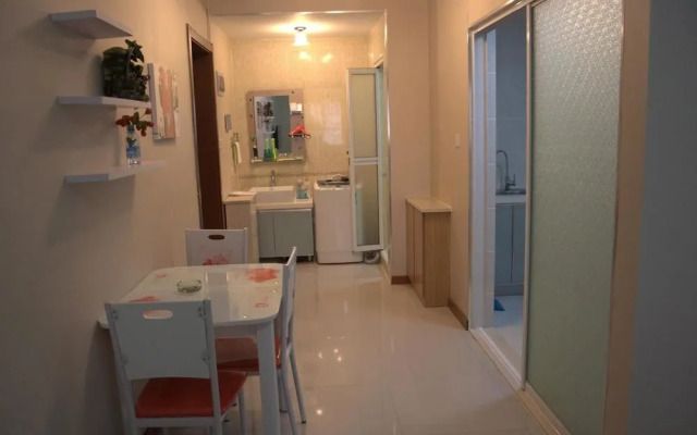 Dalian Jinfeng Tower Yijia Hotel Apartment