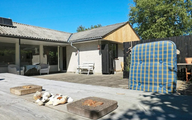6 Person Holiday Home in Albaek