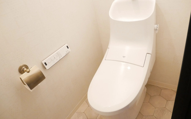 7 Rooms Hotel & Cafe 東京葛西