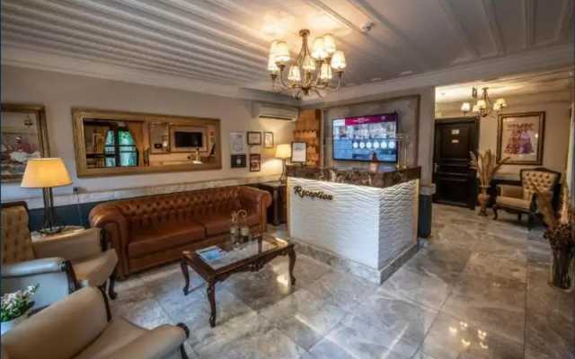 Mezzootel