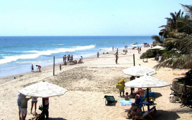 Máncora Beach Bungalows