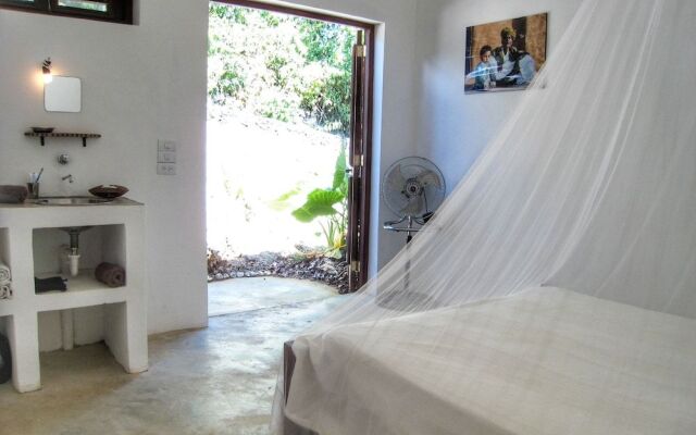 La Cueva Eco-Lodge