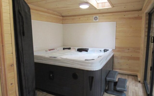 Riddings Wood lodges