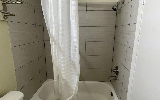 Americas Best Value Inn Alexandria