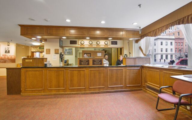 Hotel Harrington