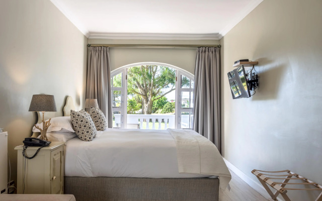 Whale Rock Luxury Lodge