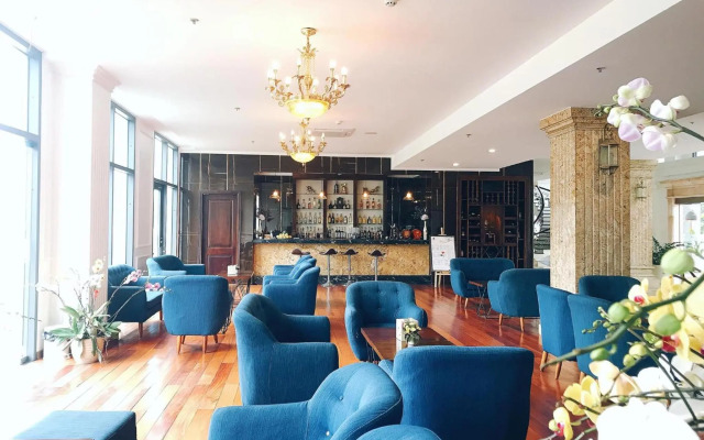 Phoenix Hotel