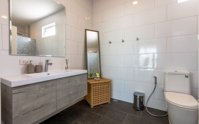 Modern 3 bedroom Pool Villa PG19