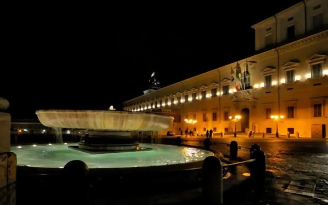 Rome Trevi Fountain Apartment