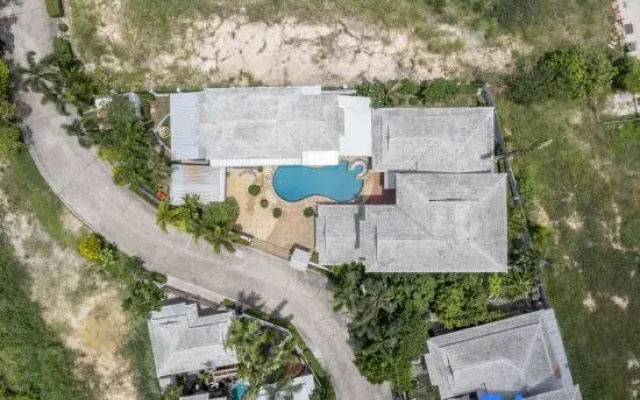 Royal Boat Pool Villa - Pattaya