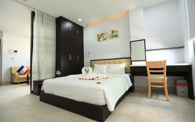 Tourane Beachside Apartment