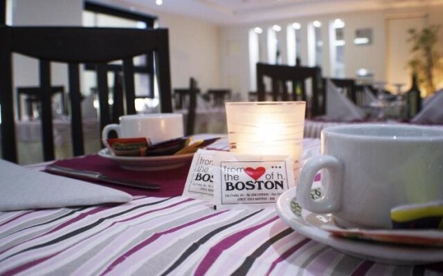 Hotel Boston