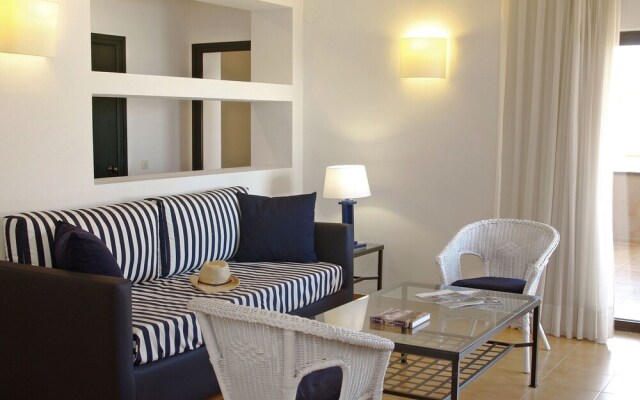 Spacious Apartment With sea View and Directly on the Beach