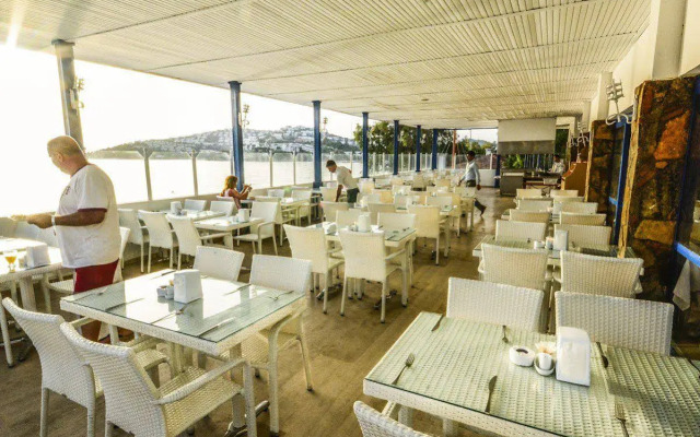 Ladonia Hotels Luna Beach Resort