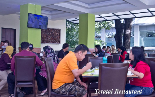 Green Batara Hotel