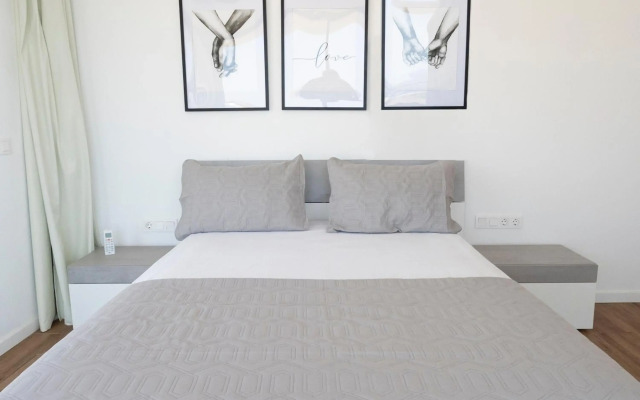 3 bdr aprt, best seaview, rooftop pool - LCGR