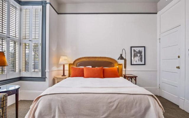 The Upham Hotel