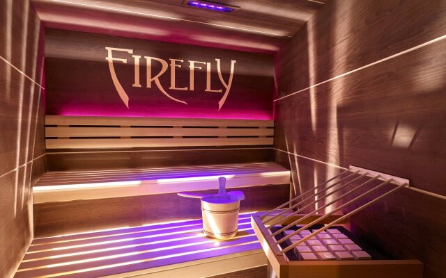 Hotel Firefly