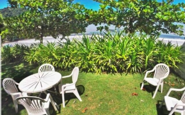 Suítes Pé na Areia