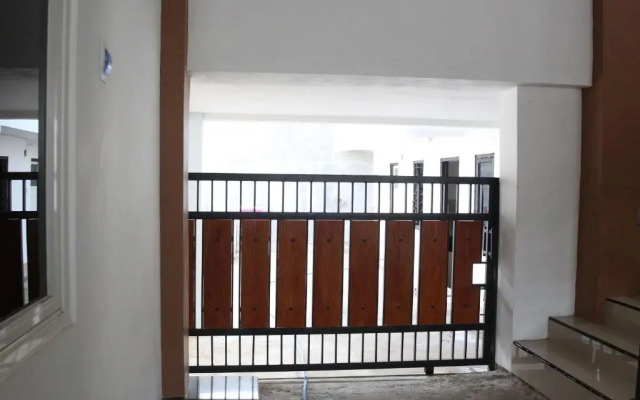 RedDoorz Syariah near Suncity Mall Madiun