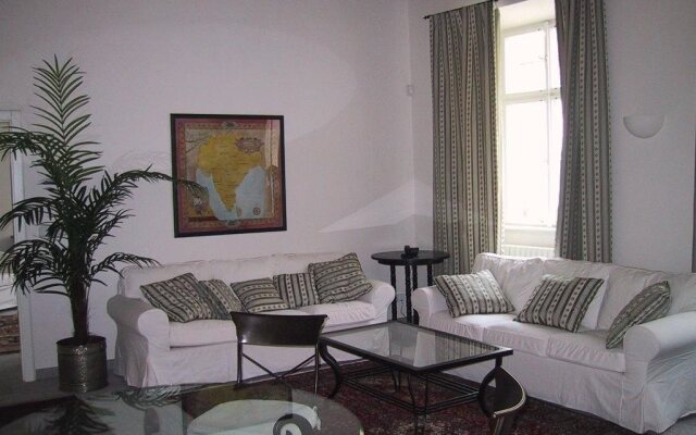 Pvh Charming Flats Hroznova