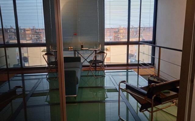 The House of Glass (La Casa di Vetro)