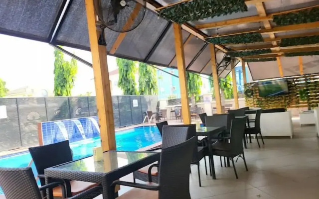 Class Suites Hotel and Apartment